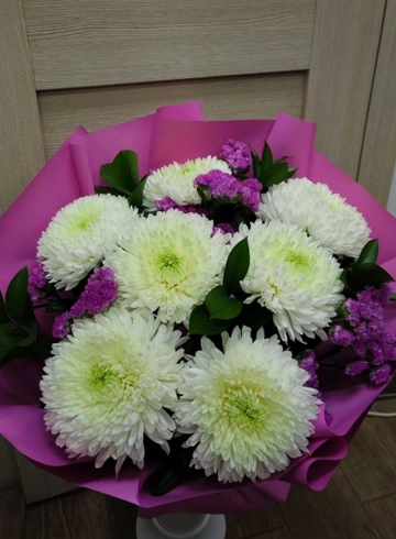 Монобукет с хризантемами «Приятная встреча» от интернет-магазина цветов в 