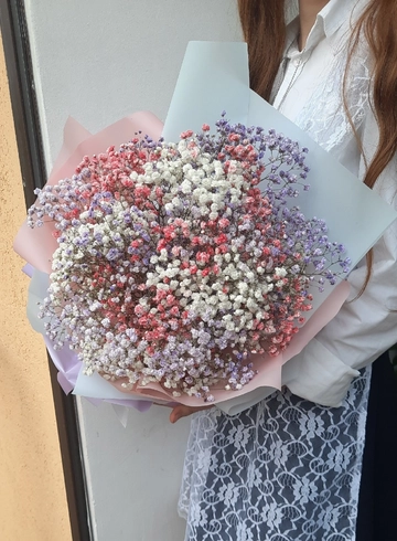 Монобукет с гипсофиллой от интернет-магазина цветов в 