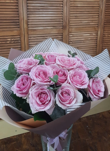 Монобукет из 11 роз  от интернет-магазина цветов в 