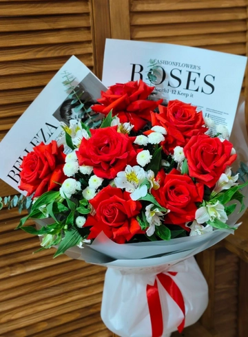 Букет «Пламя чувств» от интернет-магазина цветов в 